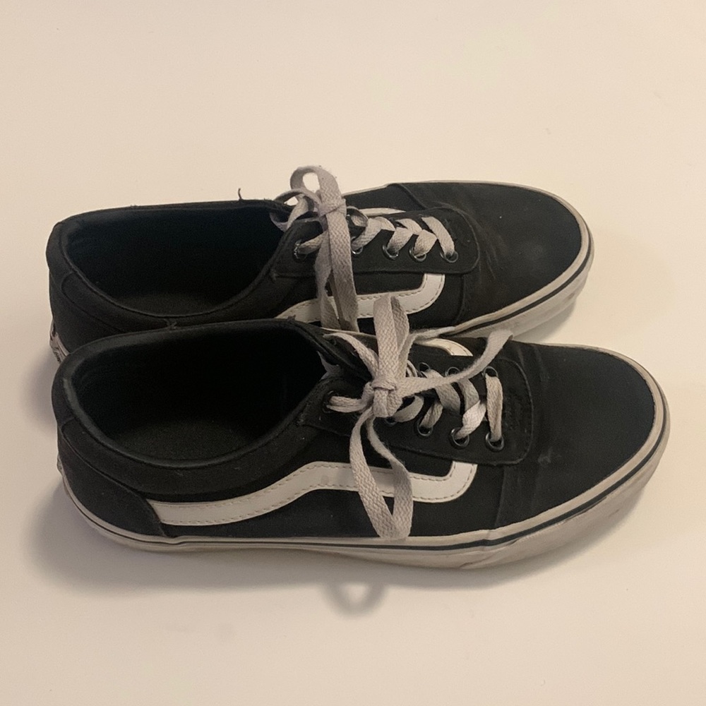 Classic Vans US Size 9